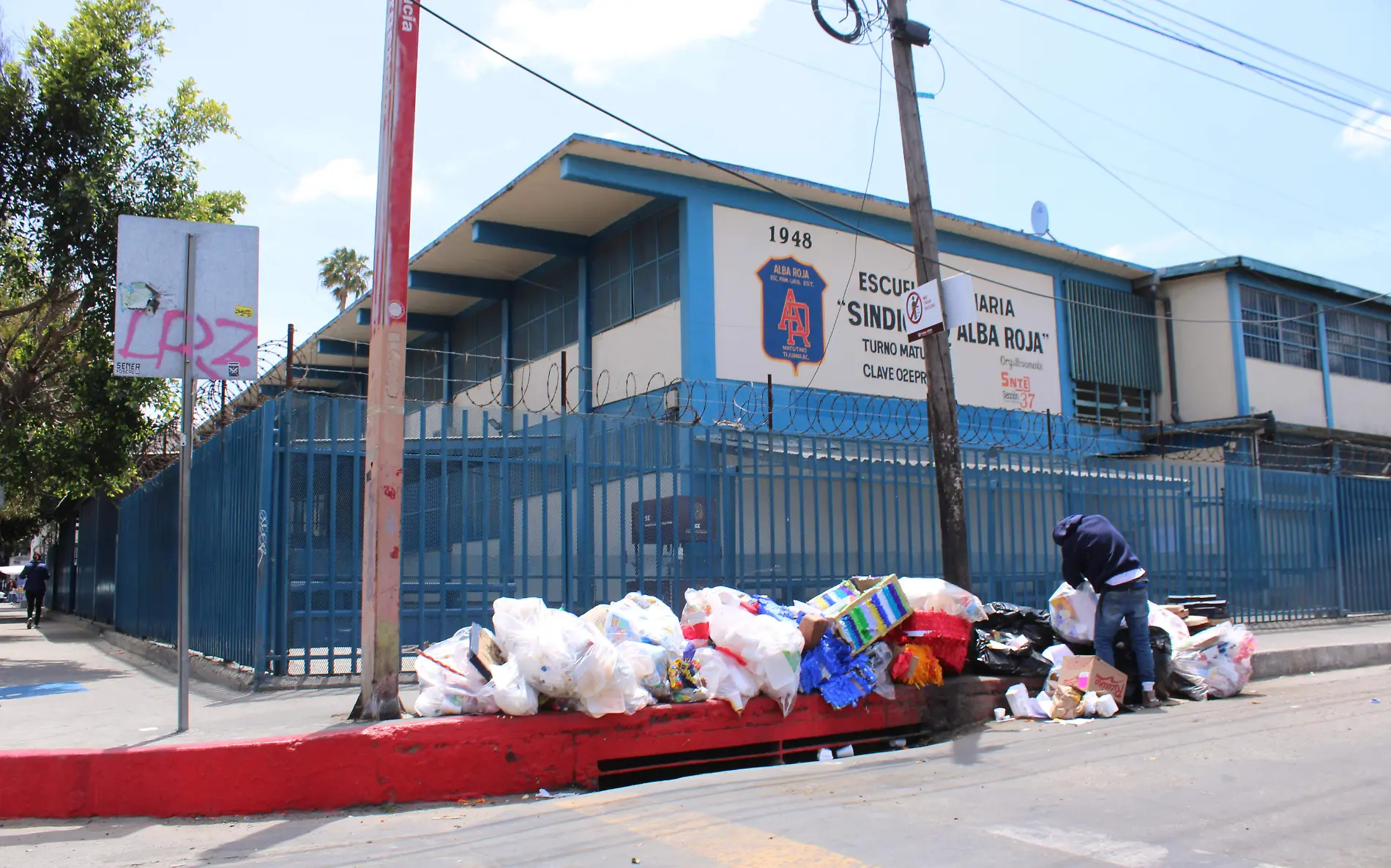 60 AG BASURA EN EL CENTRO (1)